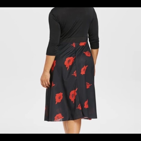 Plus size black and red rose floral print 5XL dress - Picture 2 of 9